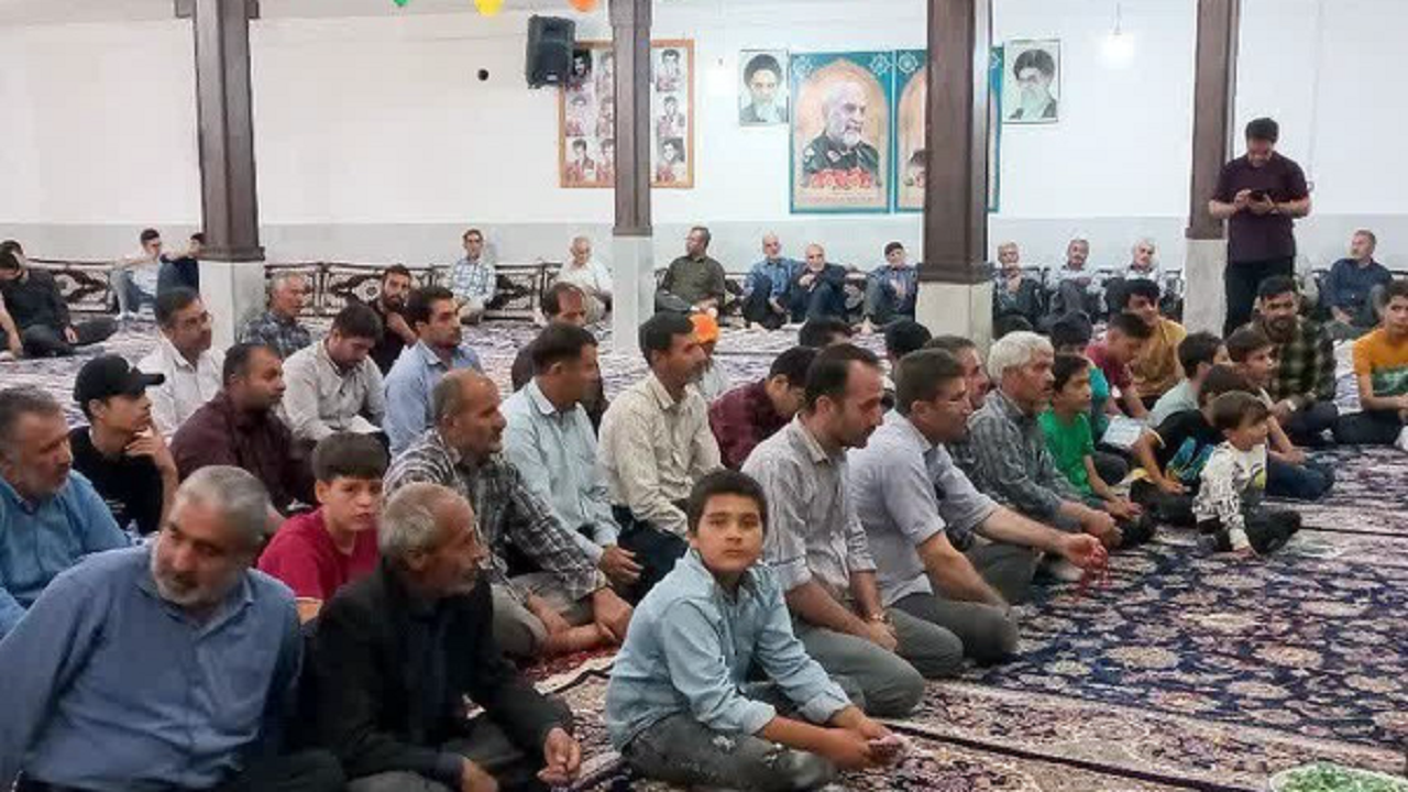 طلبه‌ای که نمازگزاران مسجد را ۵۰ برابر کرد
