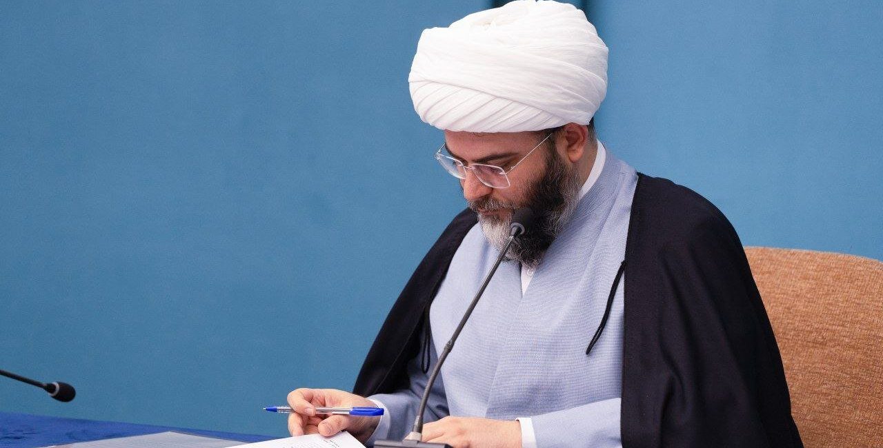 توهین ترامپ به جناب پاپ و معرفی خود به عنوان مسیح(ع)،لحظه فروپاشی اوست