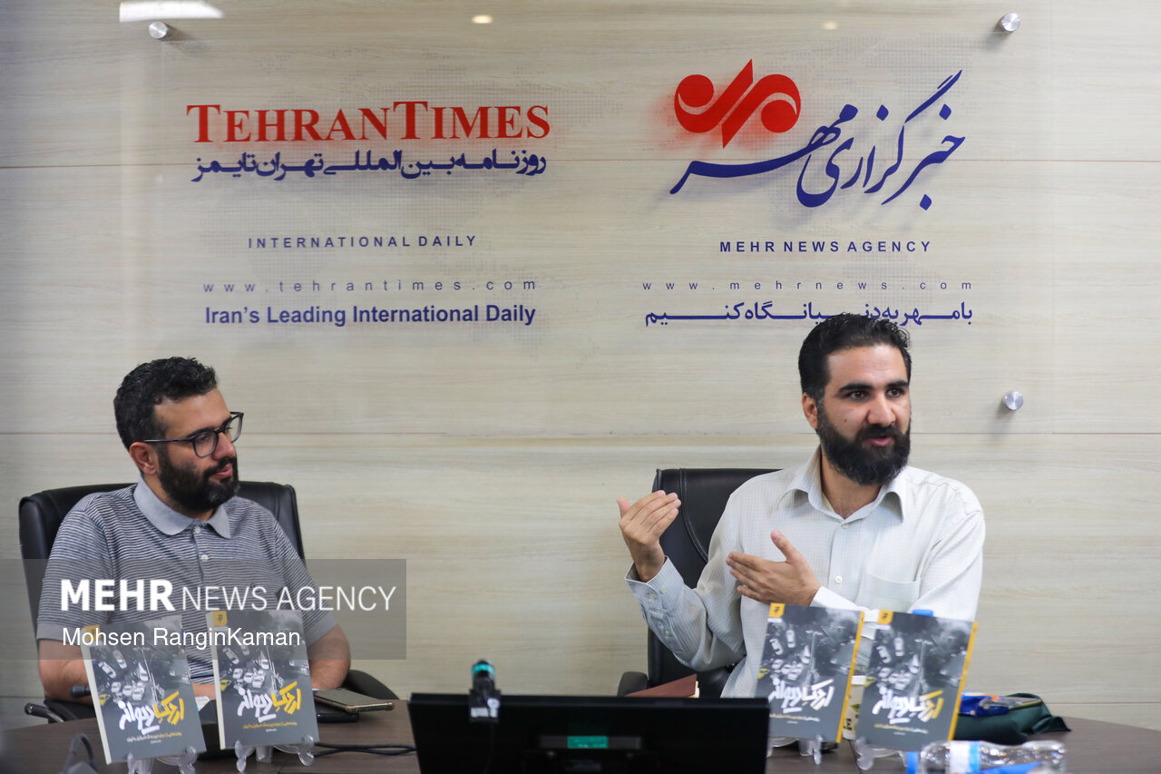 «اردک دیوانه» متنی حماسی نیست/ کتابی که در لحظات اولیه جنگ نوشته شد