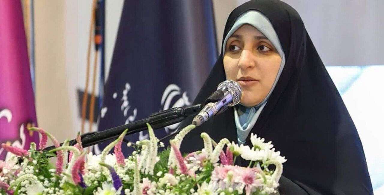 تقویت حمایت از زنان سرپرست خانوار نیازمند تکمیل زنجیره خدمات  است
