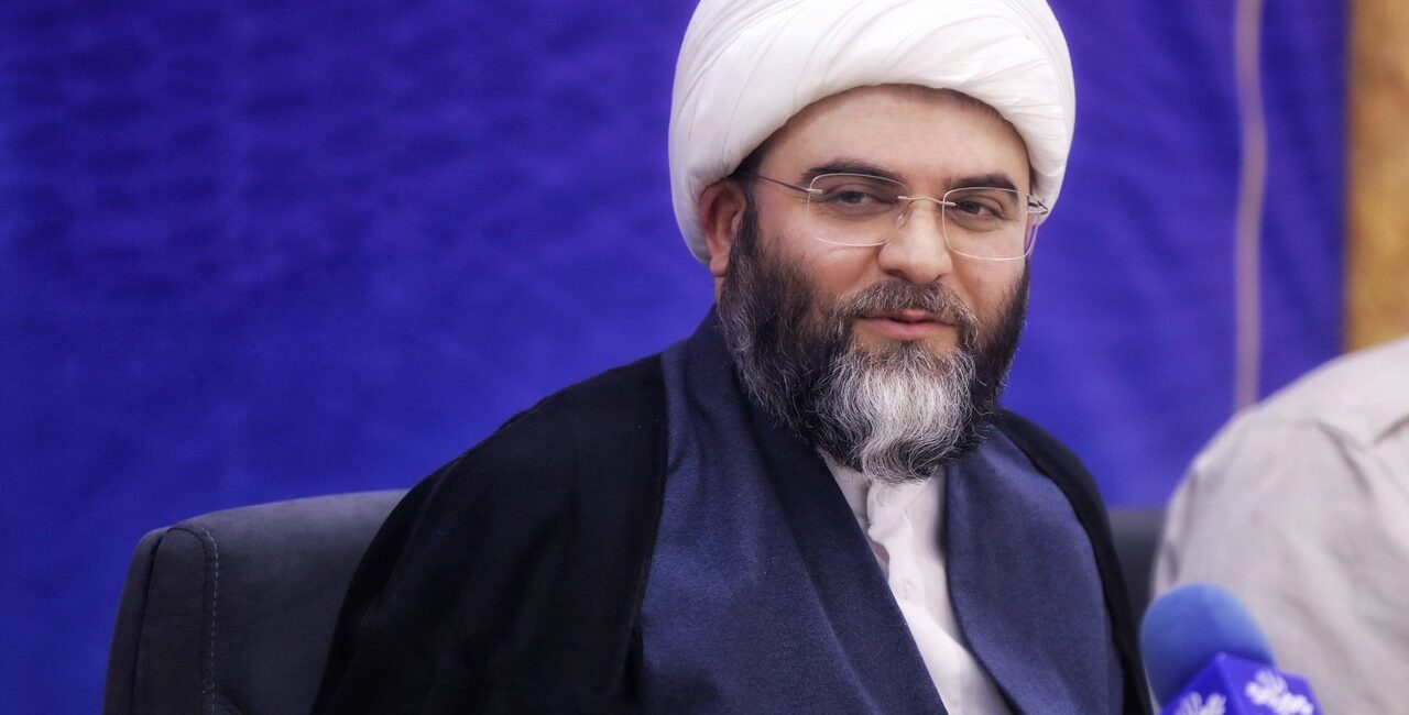 حجت‌الاسلام قمی: شخصیت امام راحل و رهبر شهید جزئی از مکتب امامین است