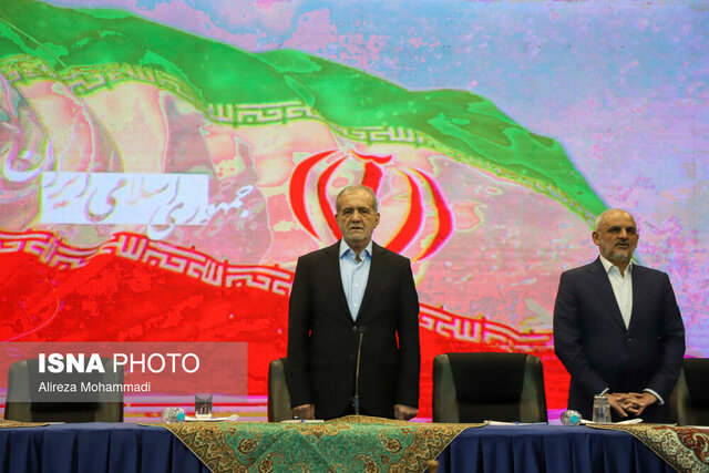 رئیس جمهور آمد تا درمانگر دردهای خوزستان باشد رئیس جمهور آمد تا درمانگر دردهای خوزستان باشد