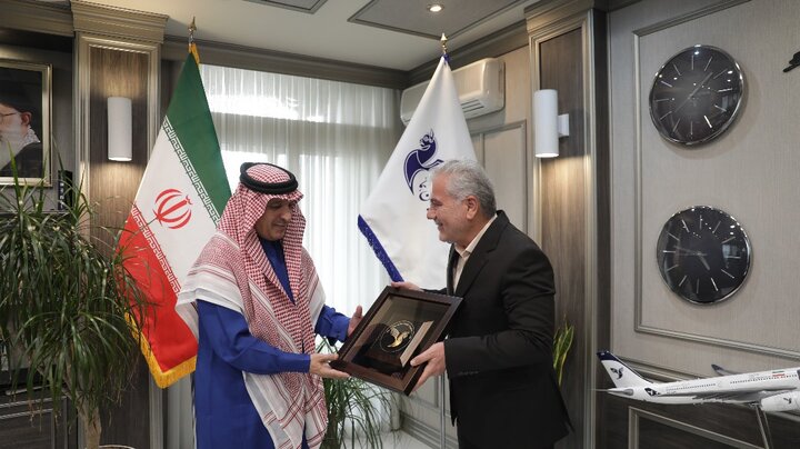 دیدار سفیر عربستان با مدیرعامل ایران ایر درباره حج ۱۴۰۴