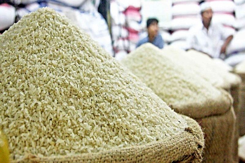 عضو کمیسیون کشاورزی مجلس: دلالان از بازار برنج سود میبرند عضو کمیسیون کشاورزی مجلس: دلالان از بازار برنج سود میبرند