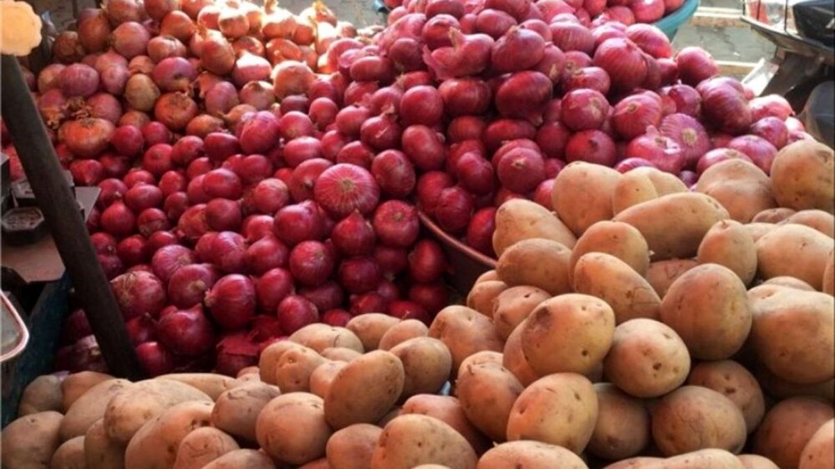 قیمت رسمی انواع میوه و سبزی اعلام شد/ قیمت جدید سیبزمینی و پیاز را ببینید قیمت رسمی انواع میوه و سبزی اعلام شد/ قیمت جدید سیبزمینی و پیاز را ببینید