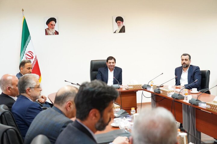مخبر: سرمایه ۱۱۰ میلیارد دلاری بورس مطلوب نیست
