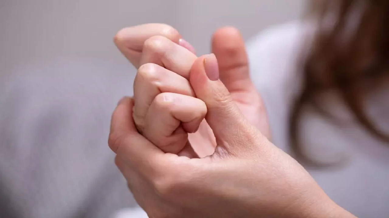 آیا شکستن قولنج منجر به آرتروز میشود؟ آیا شکستن قولنج منجر به آرتروز میشود؟