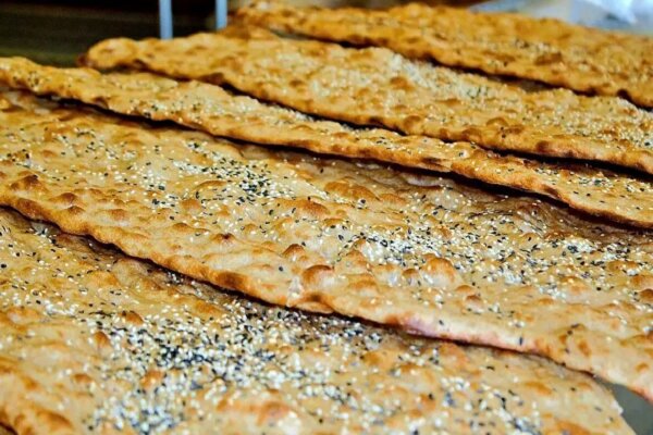 تغییر قیمت نان در حال بررسی است تغییر قیمت نان در حال بررسی است