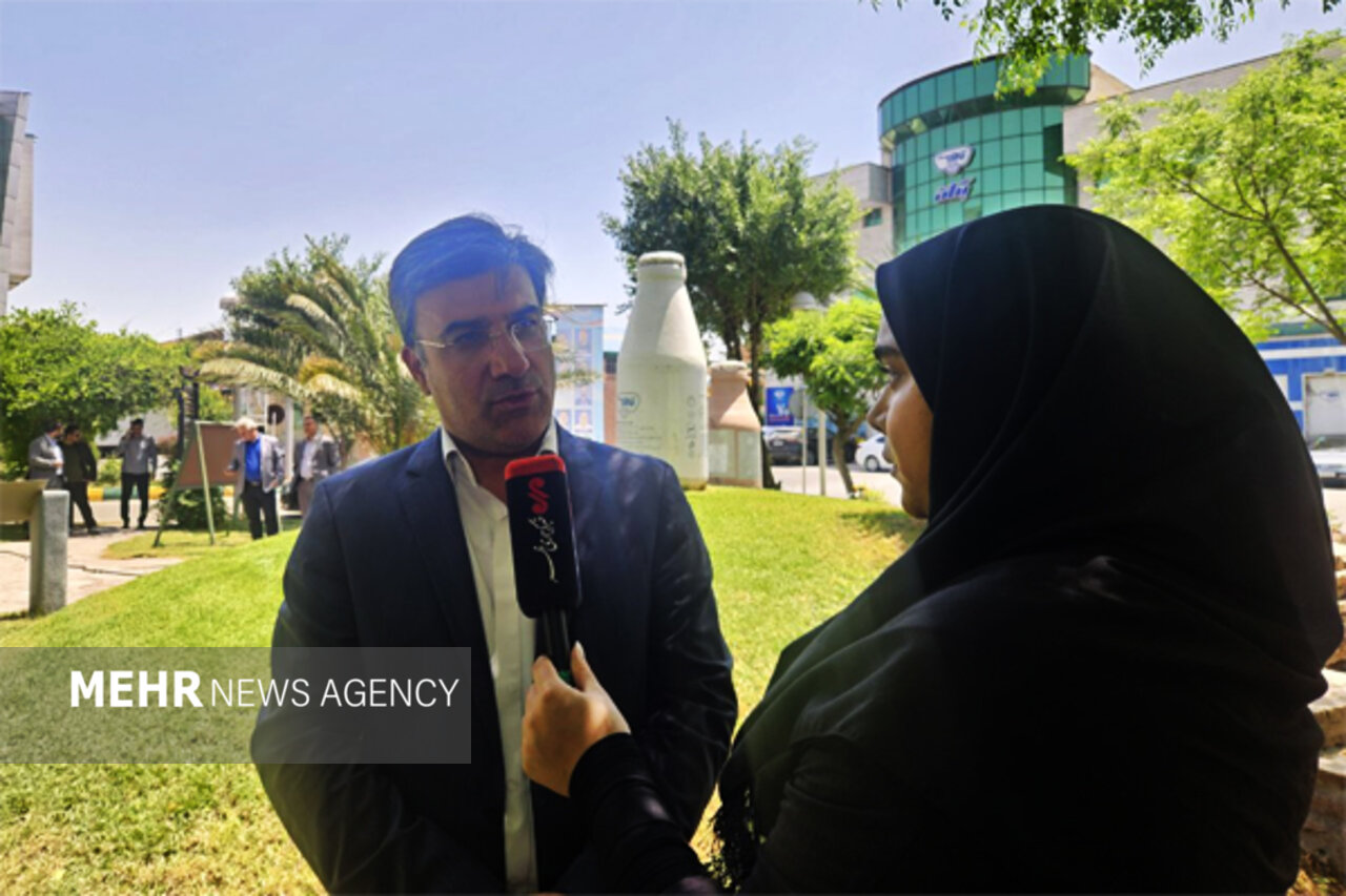 صنایع غذایی از قطعی برق معافند؛درصدد خودکفایی تهران در تولید شیر هستیم صنایع غذایی از قطعی برق معافند؛درصدد خودکفایی تهران در تولید شیر هستیم