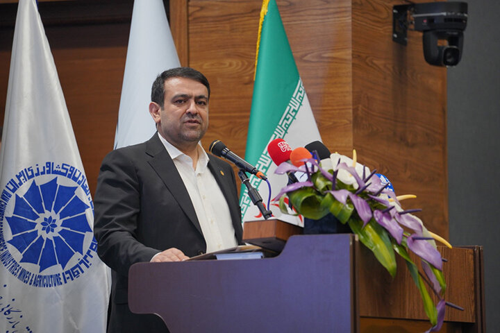 تاکید نجارزاده بر آمادگی کامل شبکه بانکی برای تامین مالی صنایع