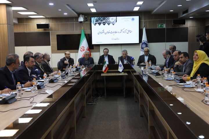 بازمهندسی در مناطق آزاد آغاز شده است؛ لزوم بازنگری بر روند قانونگذاری
