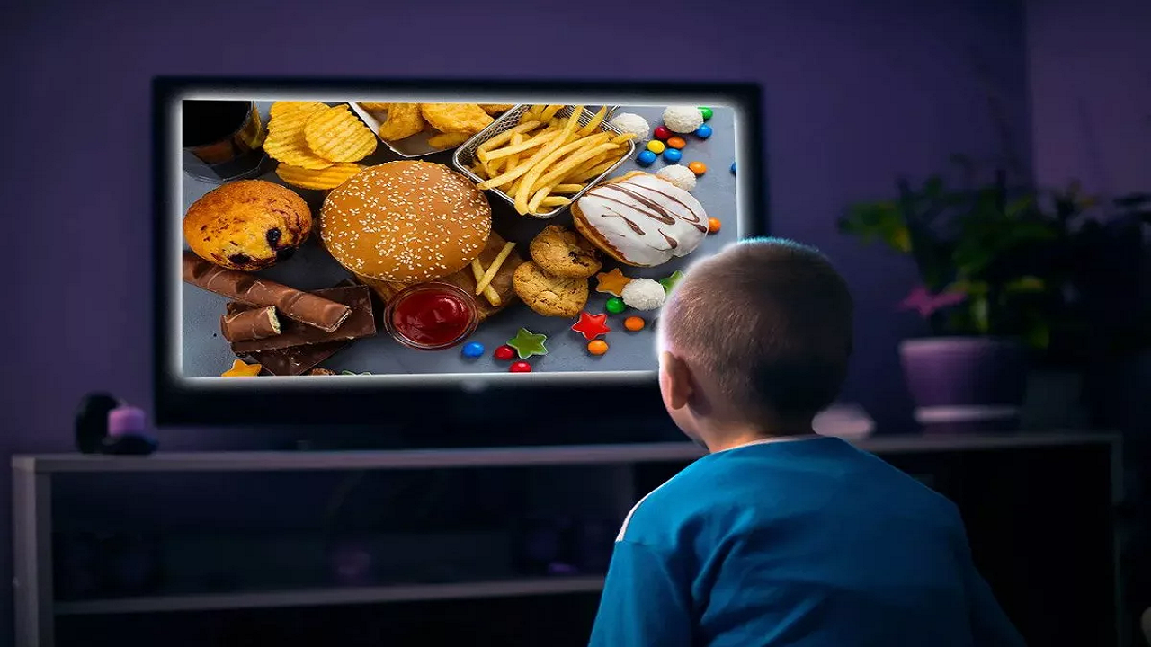 تاثیر تبلیغات بر هلههوله خوری کودکان تاثیر تبلیغات بر هلههوله خوری کودکان