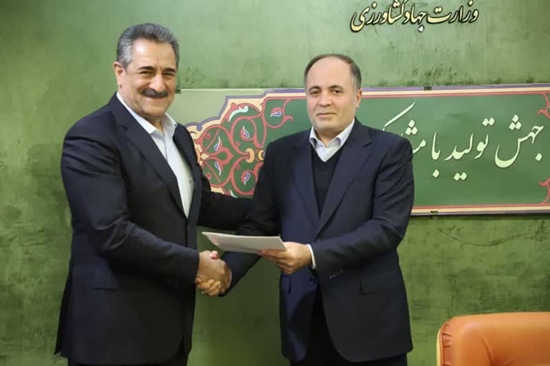 از سفید چادرهای تعلیمات عشایر تا سکانداری سازمان امور عشایر ایران از سفید چادرهای تعلیمات عشایر تا سکانداری سازمان امور عشایر ایران