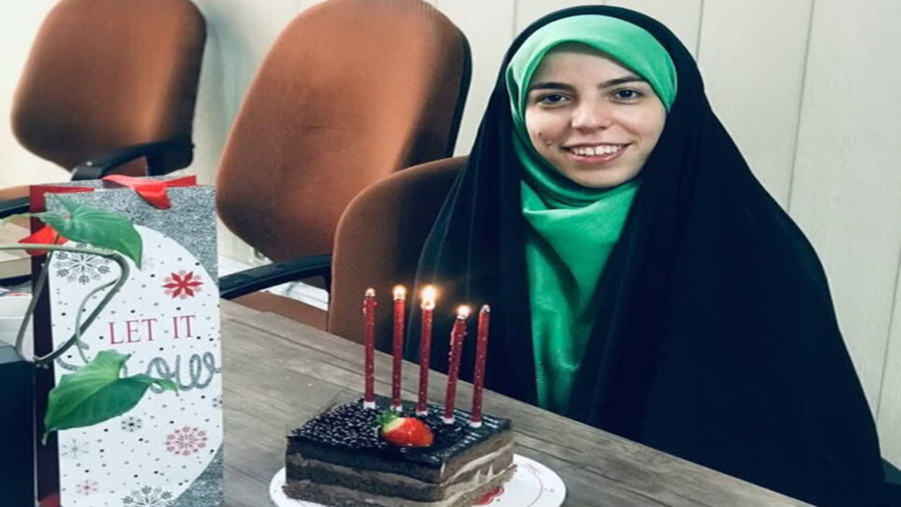 تو واقعا دختر سردار باقری هستی؟ تو واقعا دختر سردار باقری هستی؟
