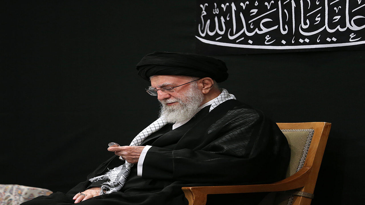 آقایی که آمد آقایی که آمد