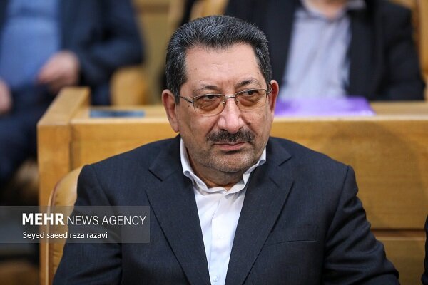 اتابک: نقش حمایتی دولت از بخش صنعت و معدن بسیار مهم است