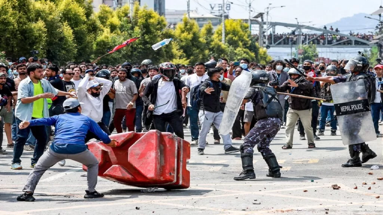 عقب‌نشینی دولت نپال در پی اعتراضات نسل زد