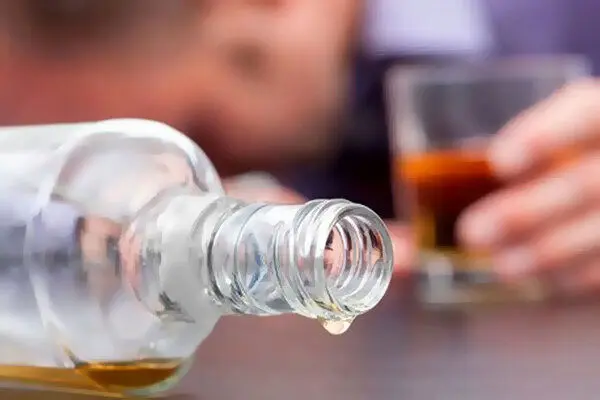 این نوشیدنی خطر ابتلا به سرطان را افزایش می‌دهد