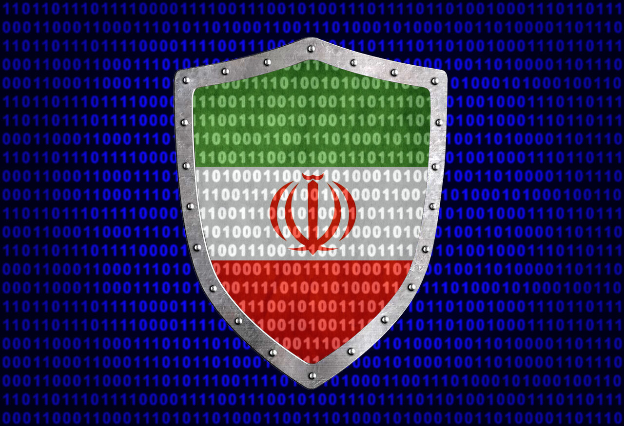مردم نرم‌افزارهایی که از منابع نامعتبر نصب کرده‌اند، حذف کنند
