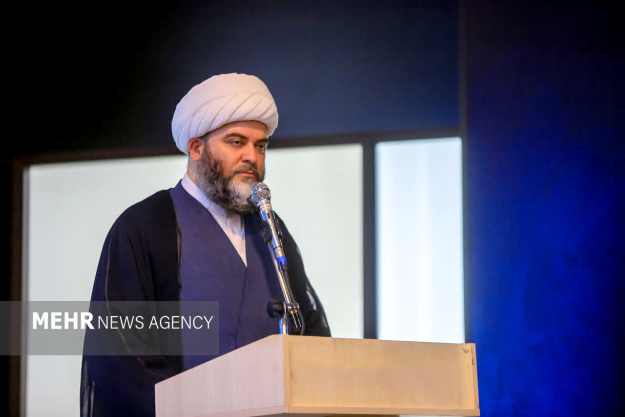 حجت الاسلام قمی:ترامپ از واژه‌«صلح» برای شرارت بیشتر سوءاستفاده می‌کند