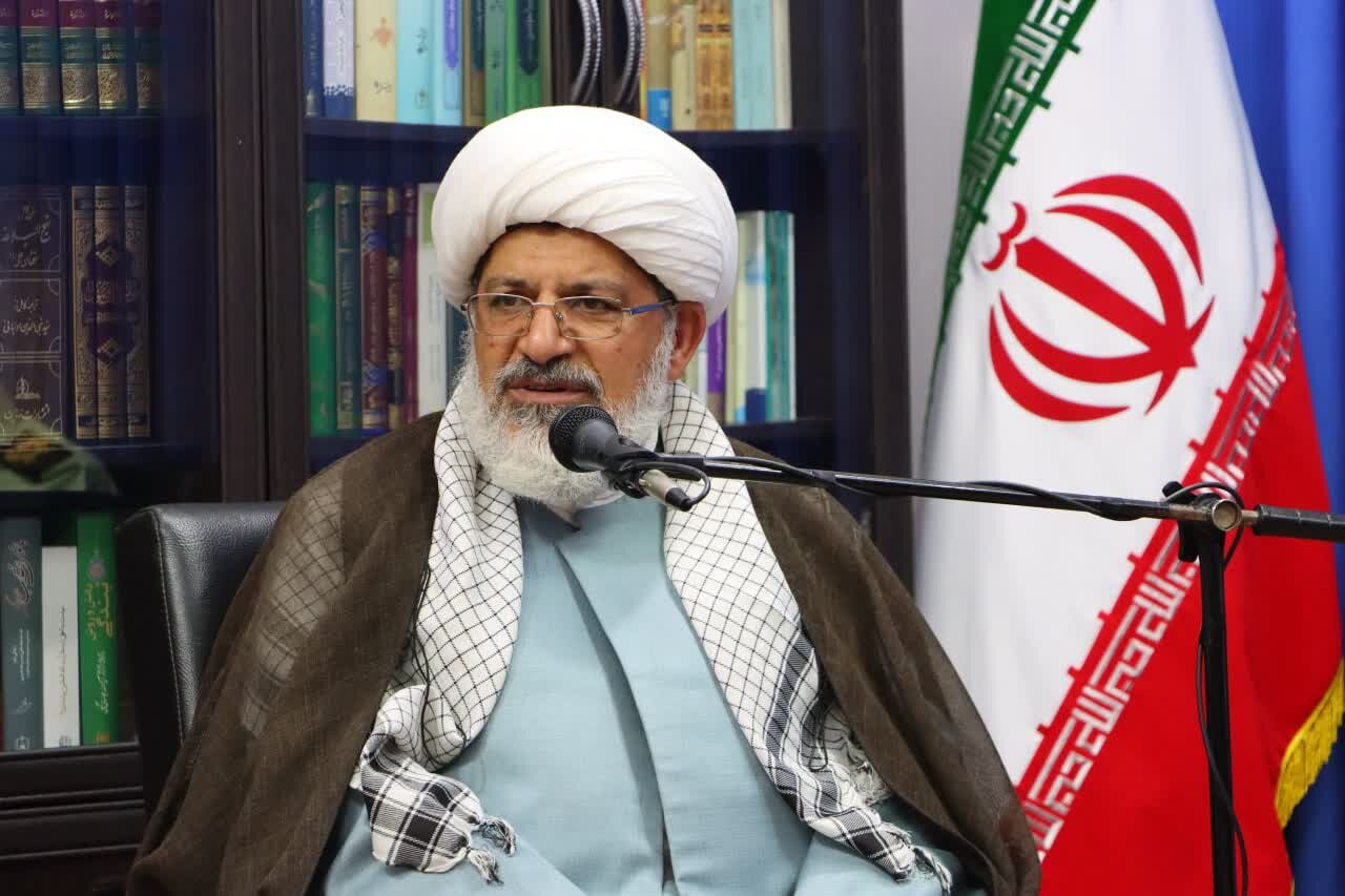 شیرازی: نیروهای مسلح کشور از مردم حاضر در خیابان روحیه گرفتند