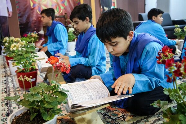 توسعه فعالیت‌های قرآنی در مدارس؛ ۲۸ هزار مدرسه دارای امام جماعت هستند