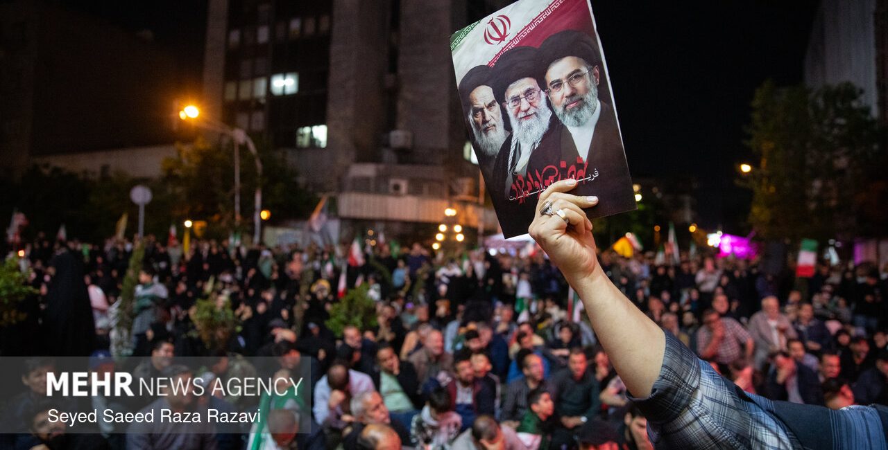 مردم‌باوری، وحدت و انسجام ملی؛ ستون اصلی بقای انقلاب