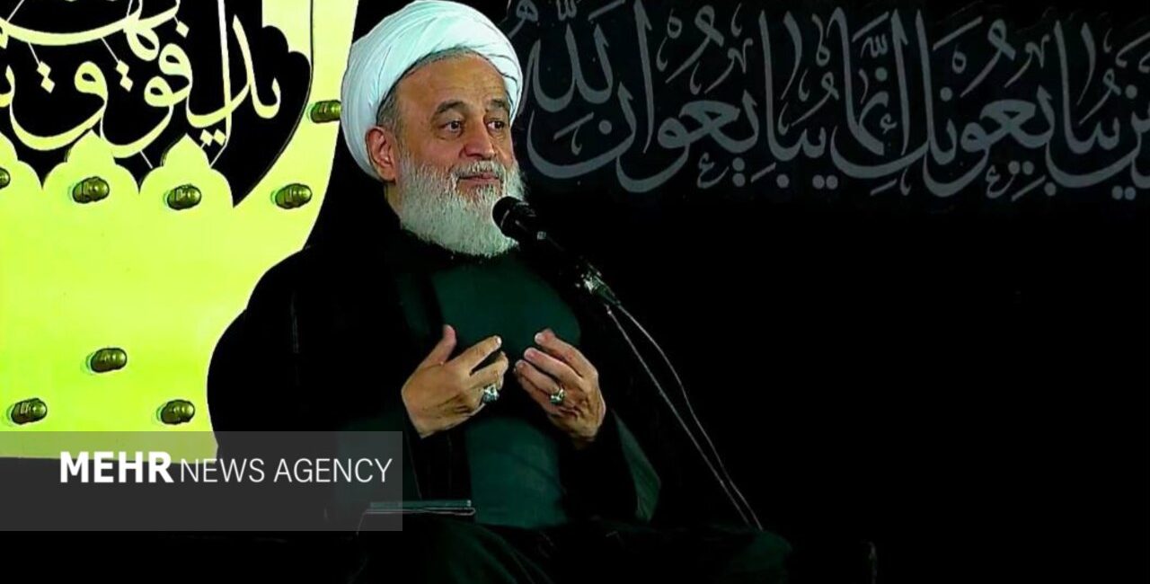 هشدار استاد پناهیان درباره «تنبلی فکری»/ رهبر شهید تحول خواه بودند