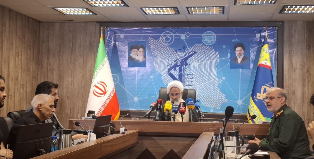 حاجی صادقی: از خونخواهی رهبر شهید و آرمان‌ها کوتاه نمی‌آییم