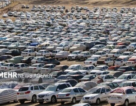 بازار خودرو در گرداب چندصدایی؛ دود اختلاف‌ها در چشم مصرف‌کننده