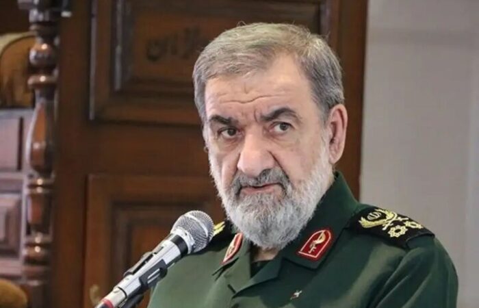 سرلشکر رضایی: بدرقه باشکوه رهبر شهید ناامیدی را به آمریکا تحمیل می‌کند