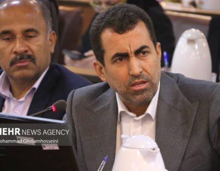 پورابراهیمی: هیچ کشور بیگانه‌ای حق تعیین تکلیف برای تنگه هرمز را ندارد