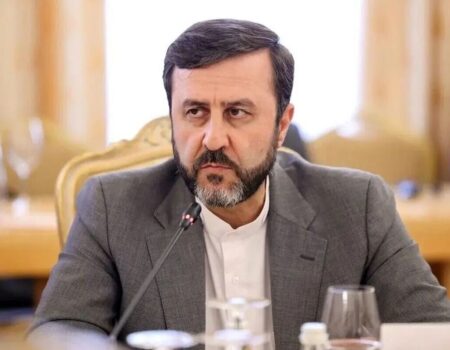 غریب‌آبادی: درحال مذاکره بودیم و آمریکایی‌ها تعهداتشان را نقض کردند