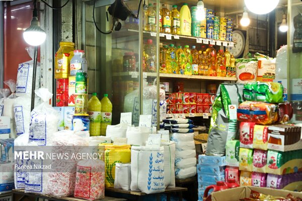 واردات کالاهای اساسی از همه گمرکات کشور مجاز شد