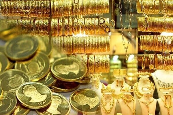 عقب‌نشینی طلا از قله ۳ ماهه